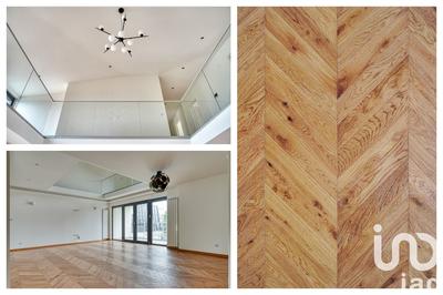 Maison - 245 m² - 12 pièces