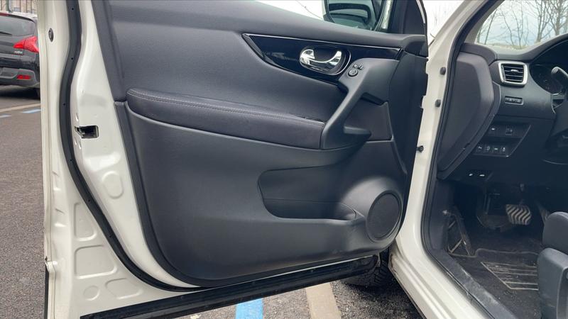 Nissan Qashqai 2 1.2 Dig-T 115 Xtronic n-Connecta - Automatique Entretien constructeur