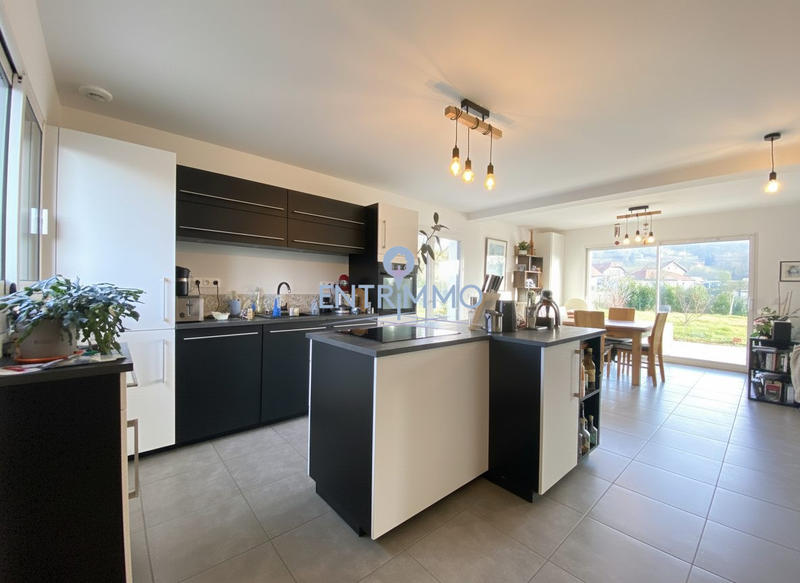 Maison - 100 m² - 5 pièces