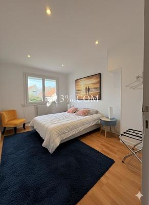 Maison - 90 m² - 5 pièces