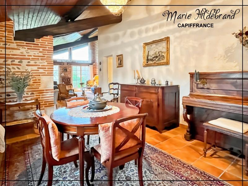 Maison - 200 m² - 6 pièces