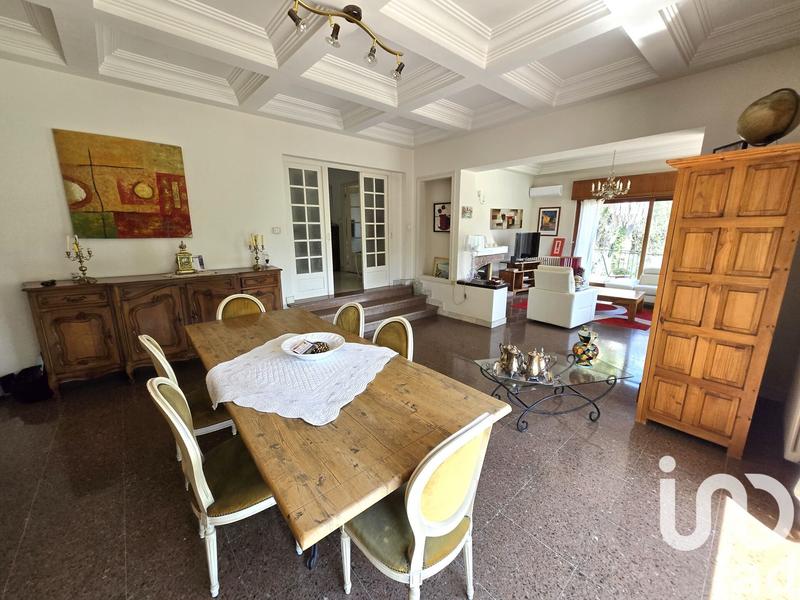 Maison - 228 m² - 6 pièces