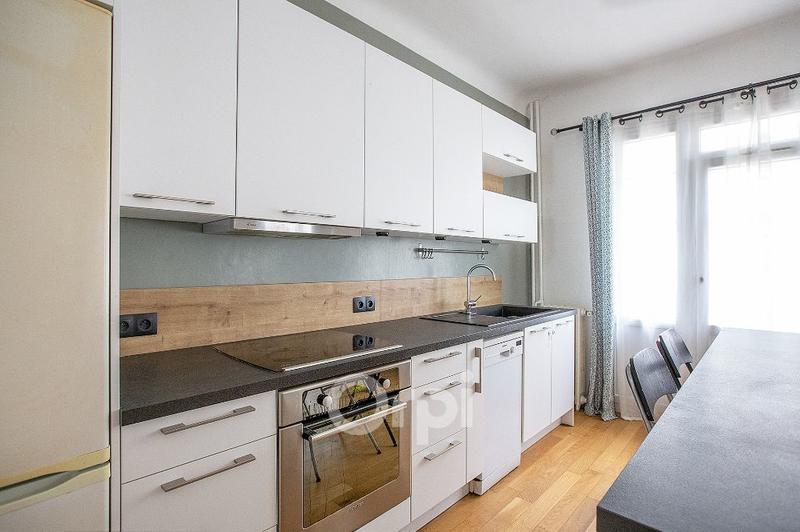 Appartement - 65 m² - 2 pièces