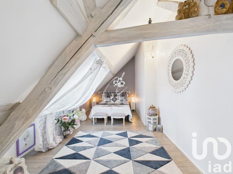 Maison - 360 m² - 13 pièces