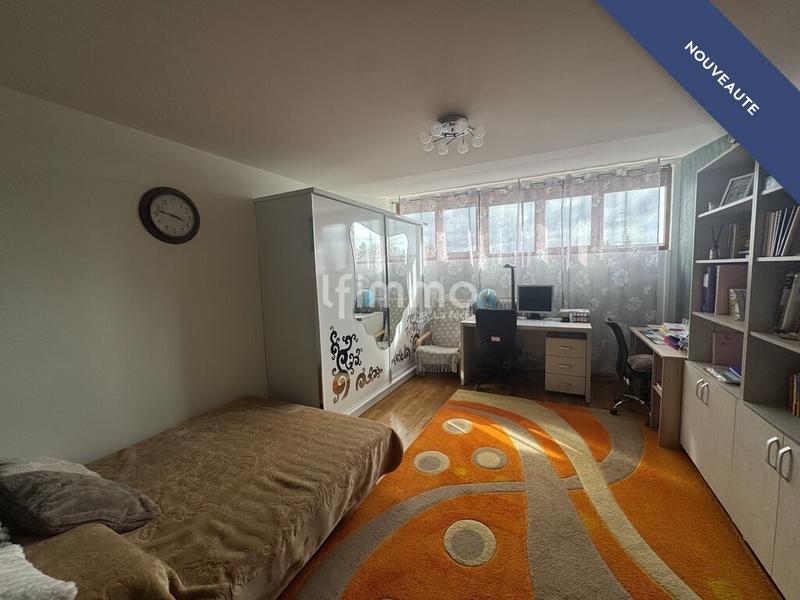 Demeure - 244 m² - 7 pièces