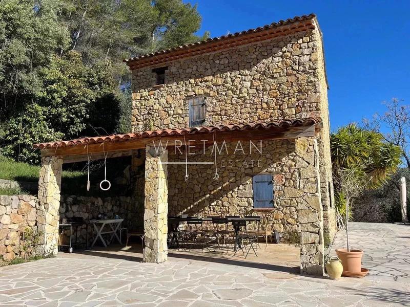 Mas - 170 m² - 6 pièces