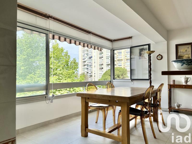 Appartement - 90 m² - 3 pièces