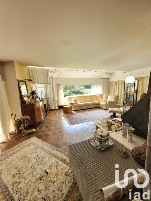 Maison de maîtres - 319 m² - 12 pièces