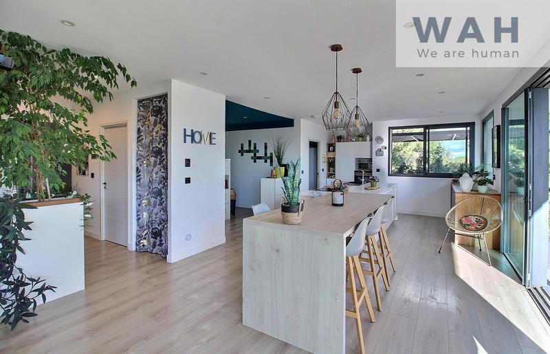 Villa - 230 m² - 7 pièces