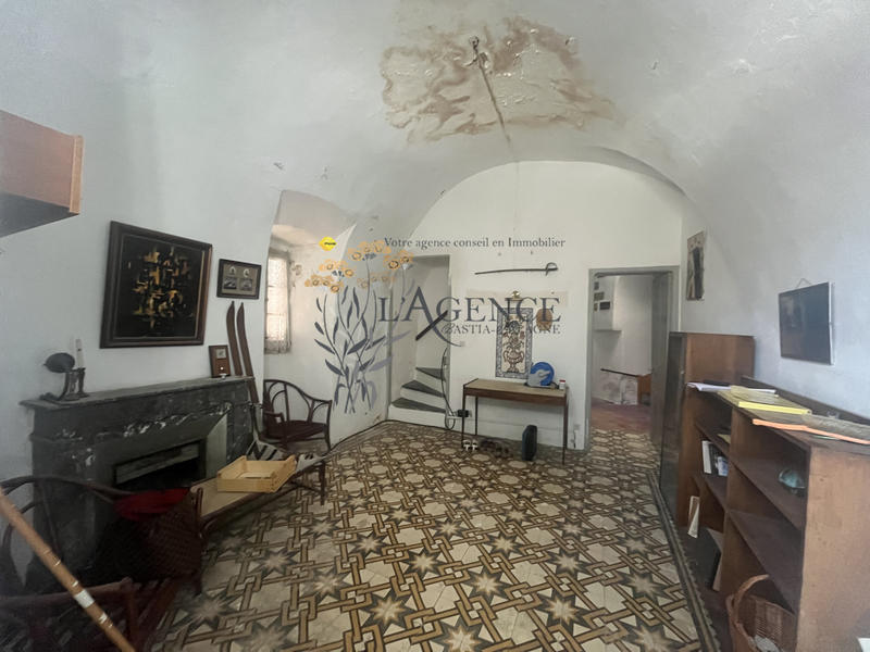 Maison - 180 m² - 4 pièces