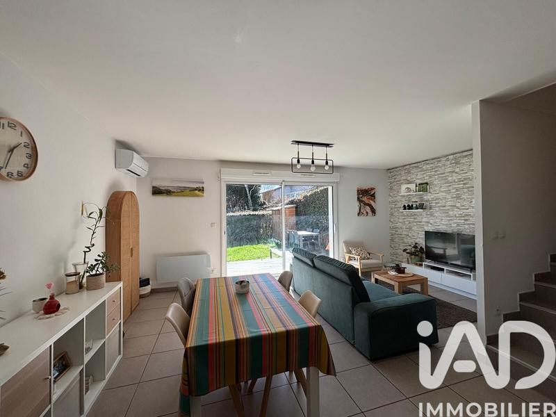 Maison - 80 m² - 4 pièces