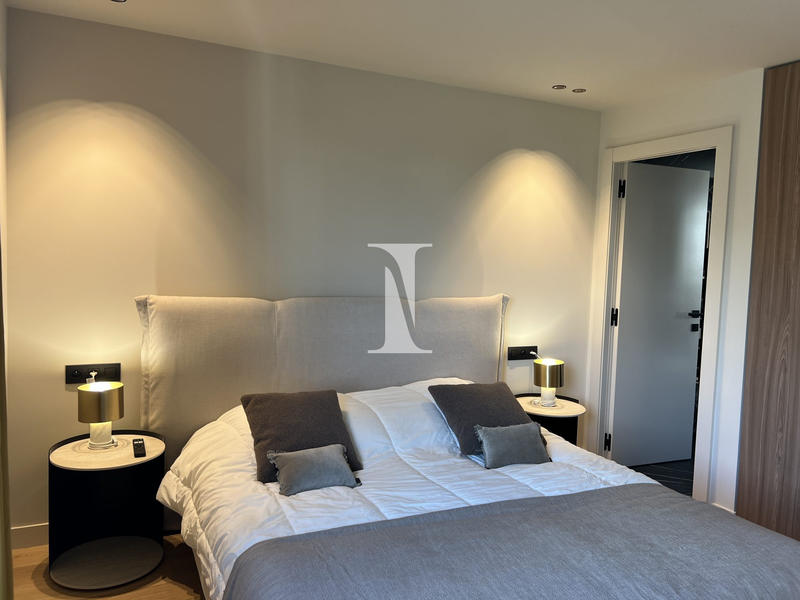 Appartement - 90 m² - 3 pièces