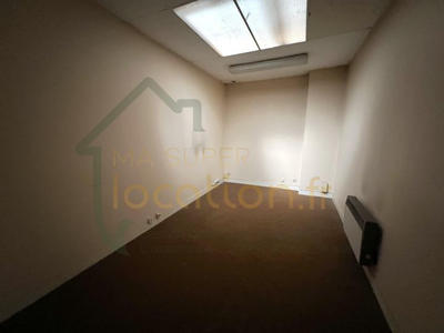 Local commercial - 369 m² - 2 pièces