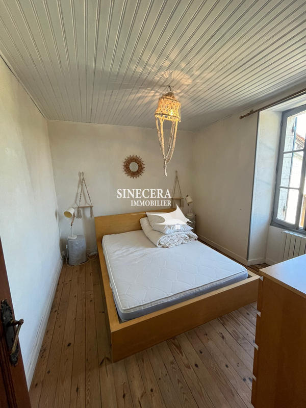 Maison - 200 m² - 5 pièces