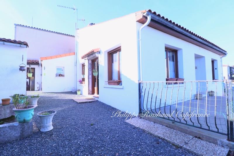 Maison - 420 m² - 17 pièces