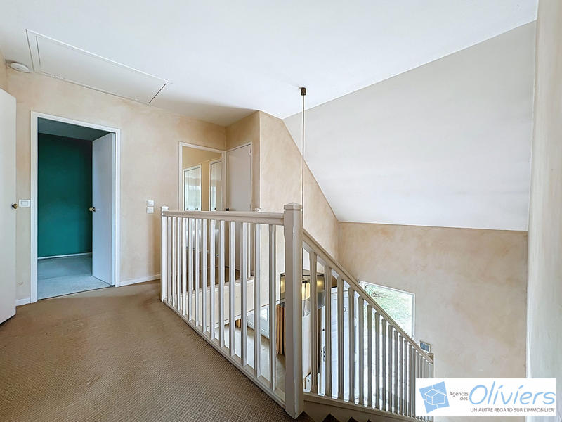 Maison - 181 m² - 8 pièces