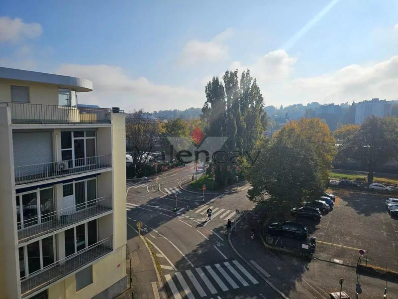 Appartement - 83 m² - 4 pièces