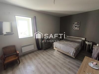 Maison - 185 m² - 7 pièces