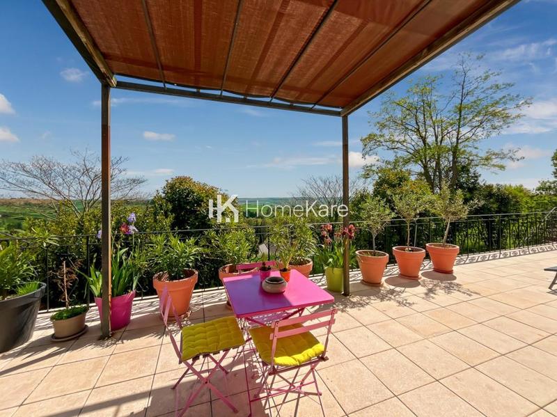 Appartement - 160 m² - 4 pièces