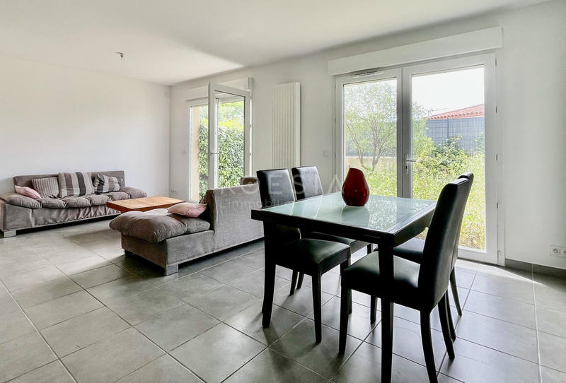 Maison - 92 m² - 4 pièces