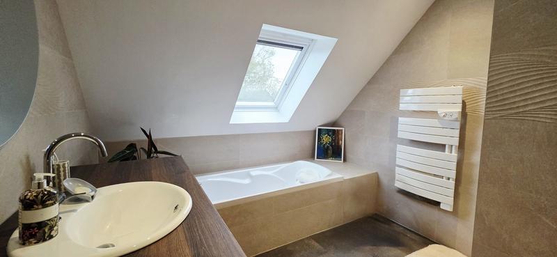 Maison - 288 m² - 10 pièces