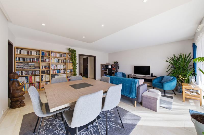 Appartement - 96 m² - 4 pièces