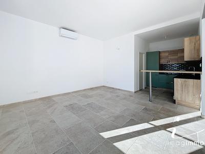 Appartement - 79 m² - 4 pièces