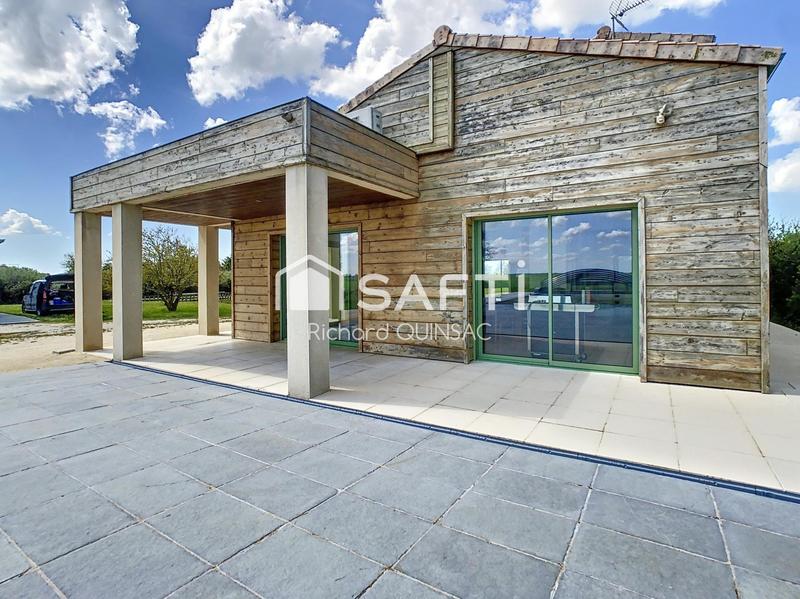 Maison - 218 m² - 10 pièces