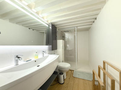 Appartement - 96 m² - 5 pièces