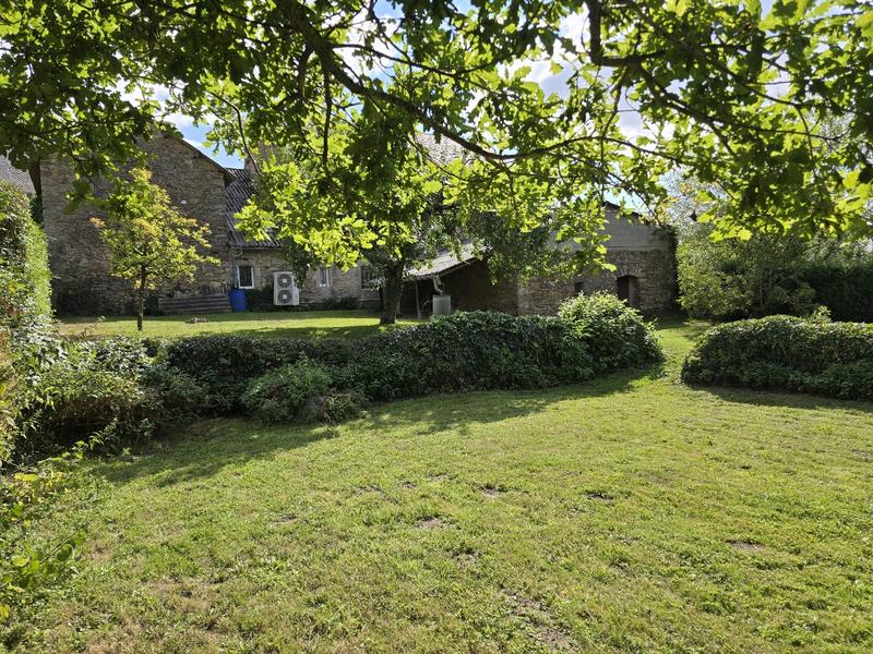 Maison - 202 m² - 7 pièces