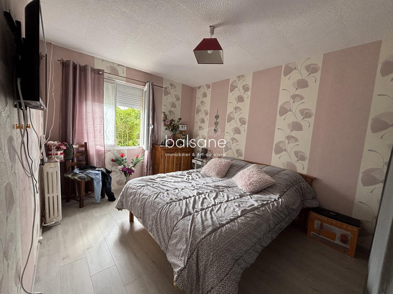 Maison - 90 m² - 5 pièces