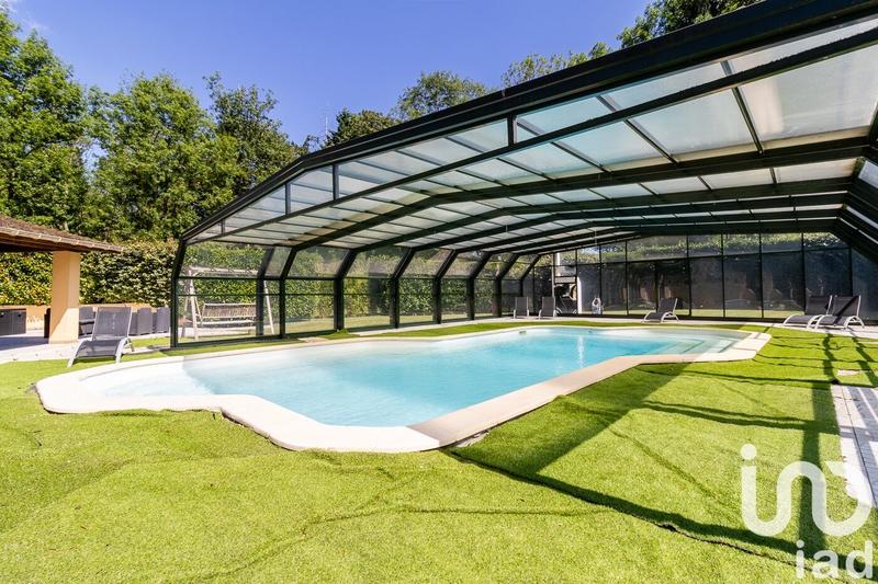 Maison - 655 m² - 14 pièces