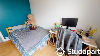 Chambre - 11 m² - 1 pièce