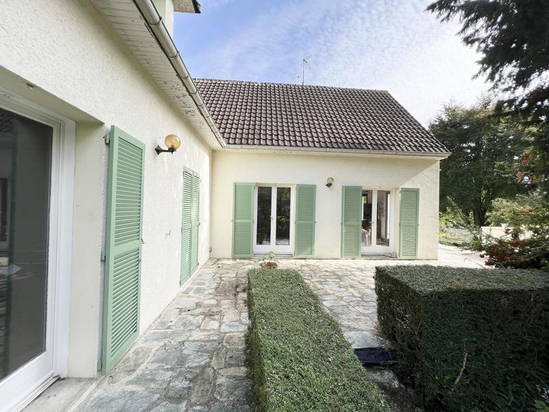 Maison - 165 m² - 7 pièces