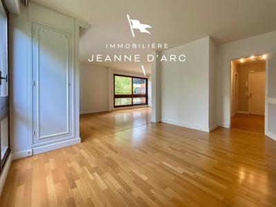 Appartement - 111 m² - 5 pièces