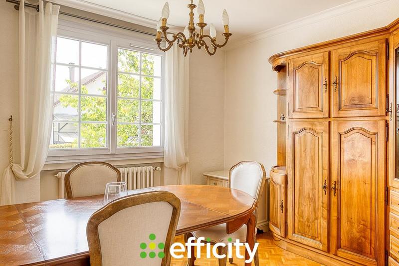 Maison - 175 m² - 7 pièces