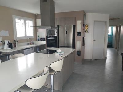 Maison - 105 m² - 4 pièces