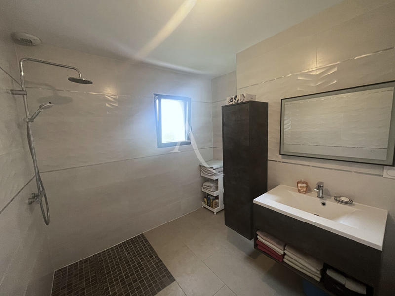 Maison - 122 m² - 5 pièces