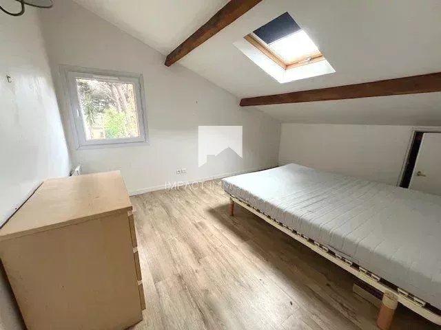 Maison - 96 m² - 7 pièces