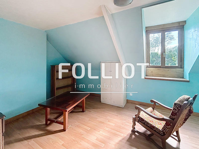 Maison - 277 m² - 8 pièces