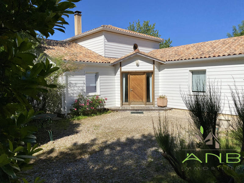 Maison - 175 m² - 6 pièces