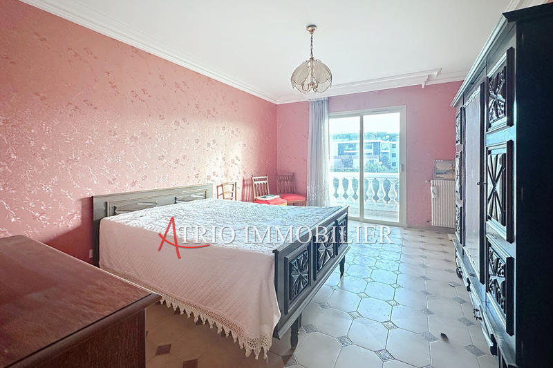 Villa - 200 m² - 5 pièces