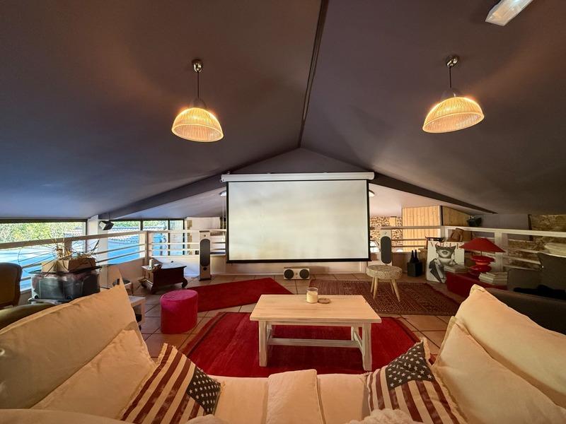 Maison - 132 m² - 11 pièces