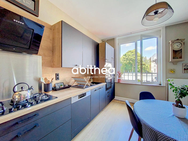 Appartement - 108 m² - 4 pièces