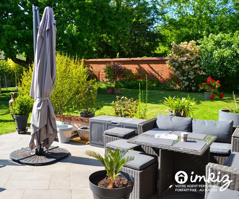 Maison - 200 m² - 8 pièces