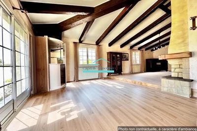 Maison - 159 m² - 7 pièces