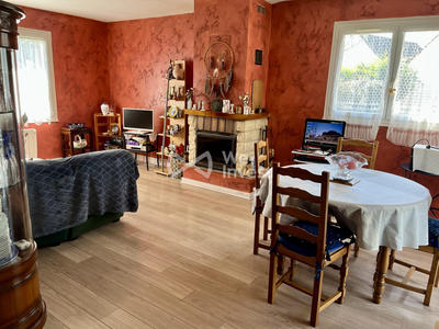 Maison - 80 m² - 5 pièces