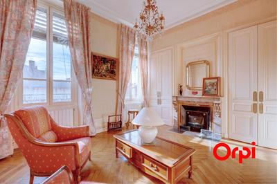 Appartement - 122 m² - 4 pièces