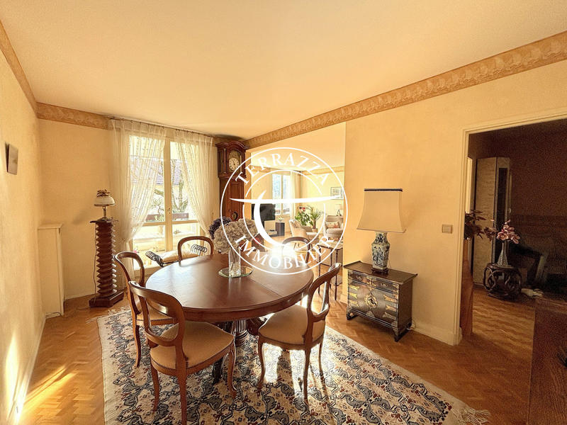 Appartement - 137 m² - 5 pièces