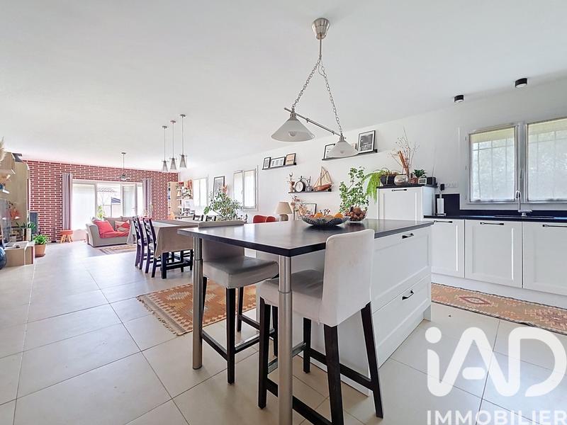 Maison - 111 m² - 4 pièces